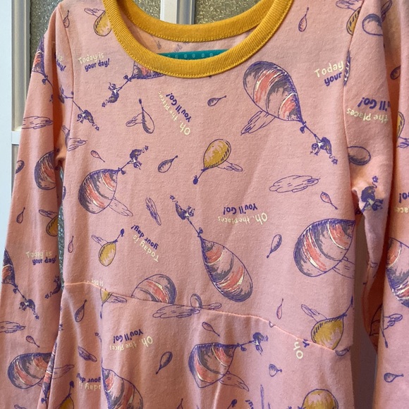 B1G2F 🚨Dr. Seuss “oh the places you’ll go” dress - Picture 2 of 5